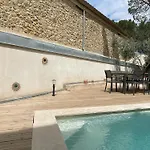 La Petite Ecurie