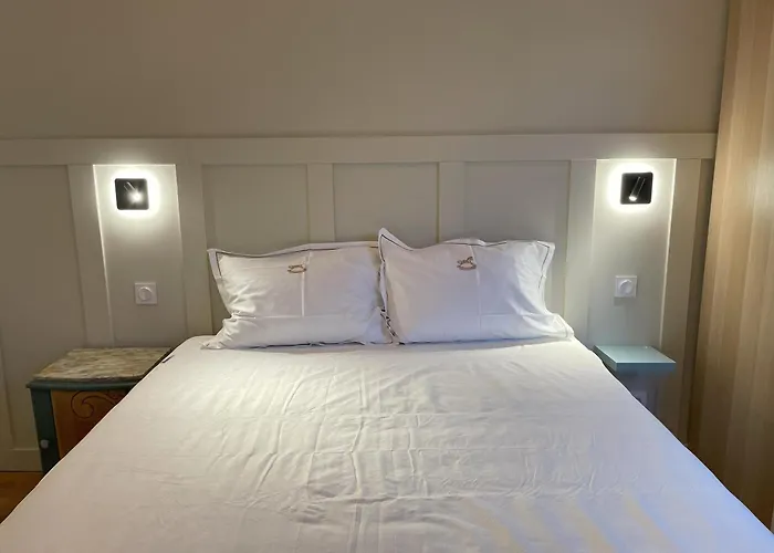 La Petite Ecurie Montséret